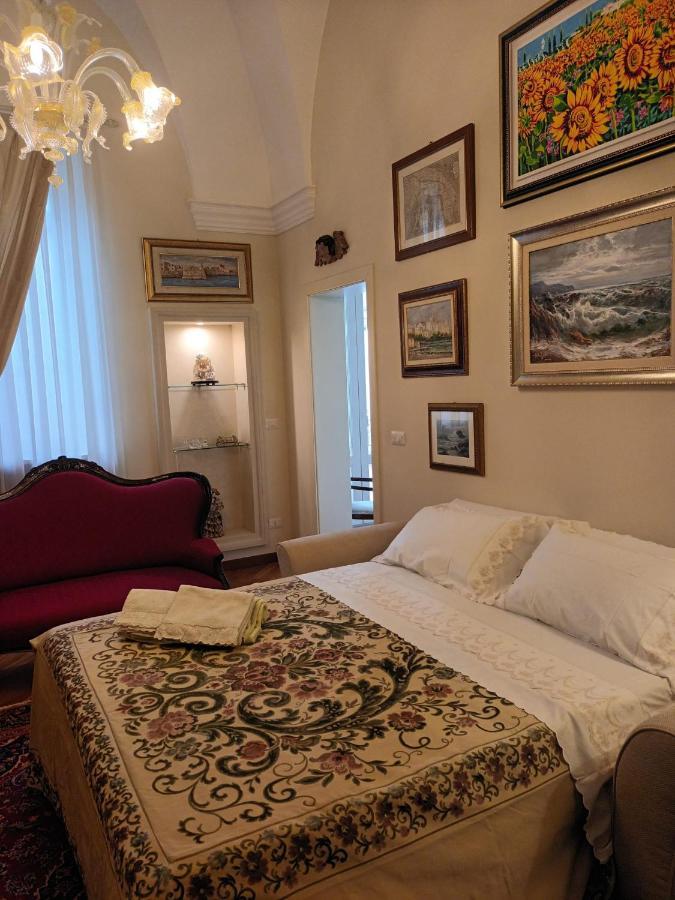 B&B Ai Due Santi Лечче Екстер'єр фото
