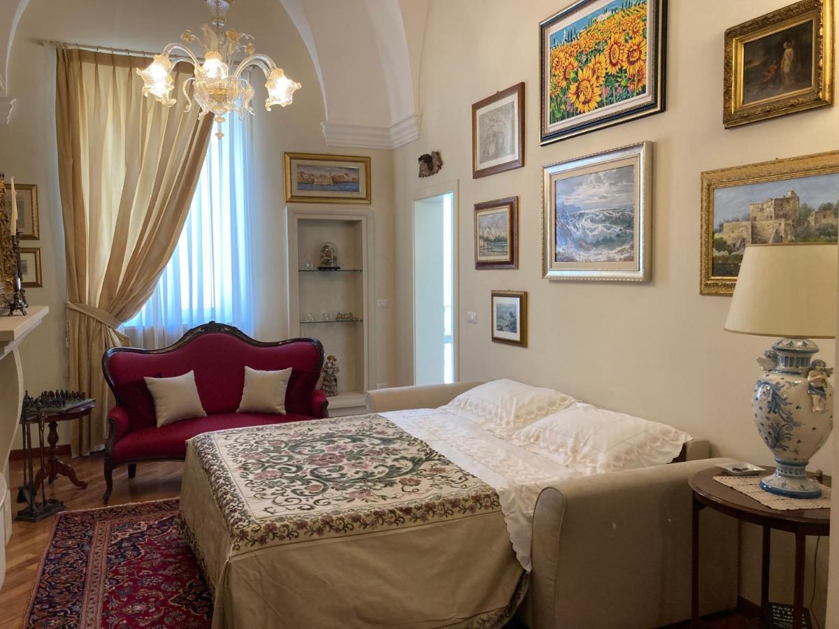 B&B Ai Due Santi Лечче Екстер'єр фото